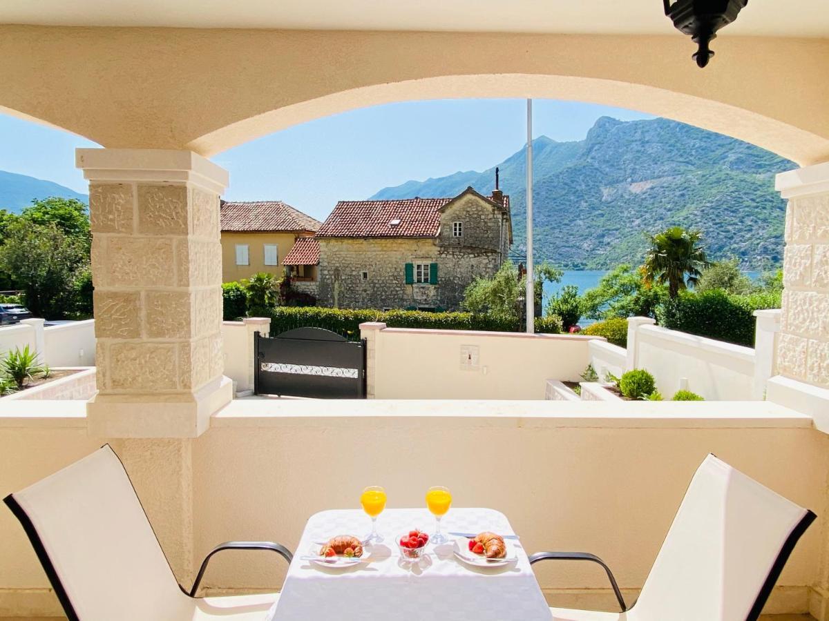 Villa Blanca Risan Exterior foto